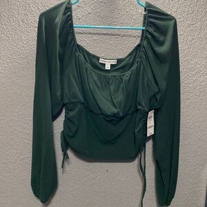 Long sleeve crop style shirt